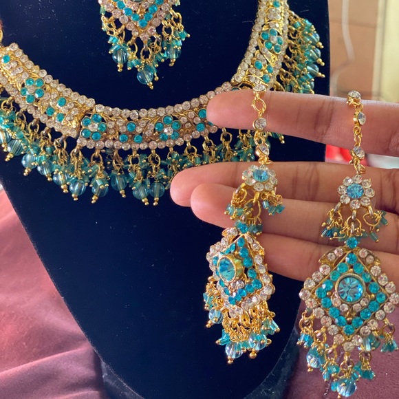Indian/ Bollywood Wedding Jewelry Set - Picture 3 of 6
